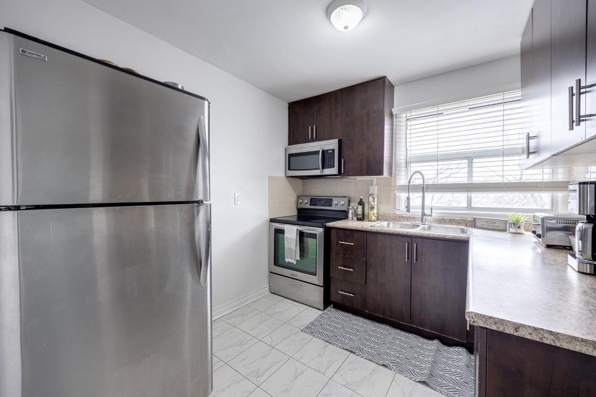 Eglinton West Guest Suite Toronto Exterior photo